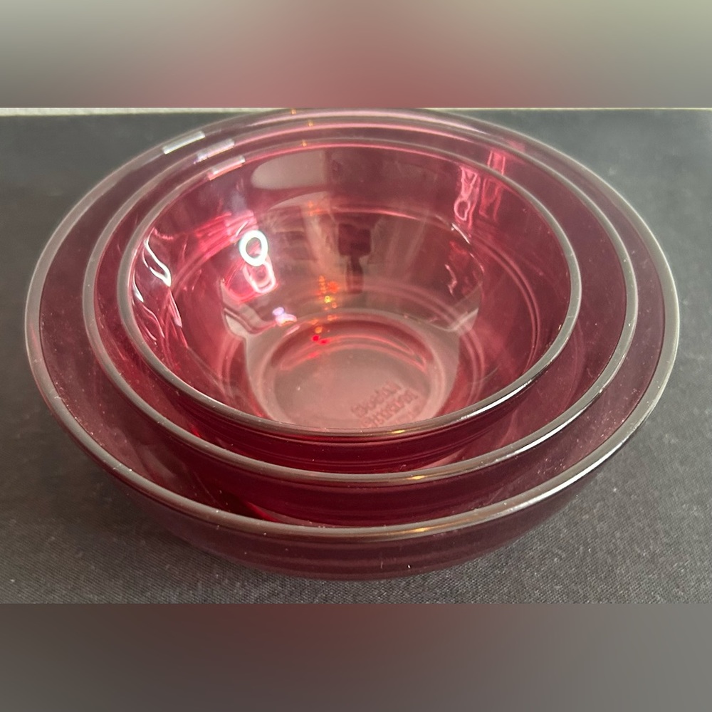 3 Social Studies nesting prep bowls purple/pink shade.
